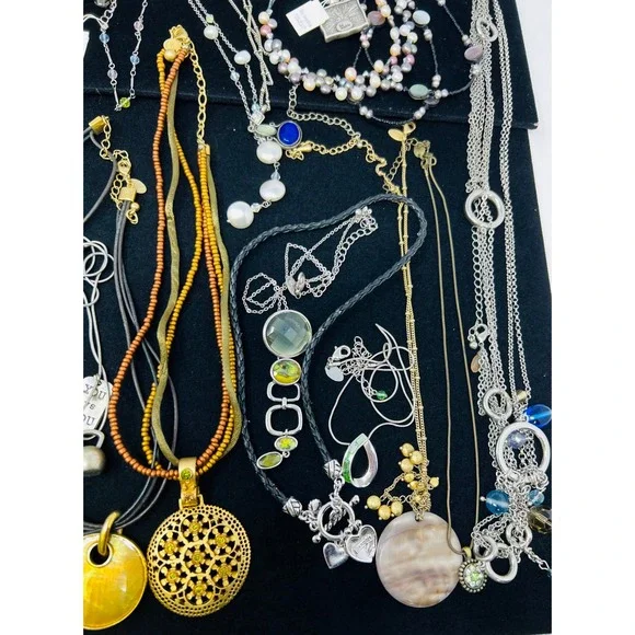 Lia Sophia Silver & Gold Tone Necklace, Bracelet & Earring Lot Of 35 - Picture 11 of 16